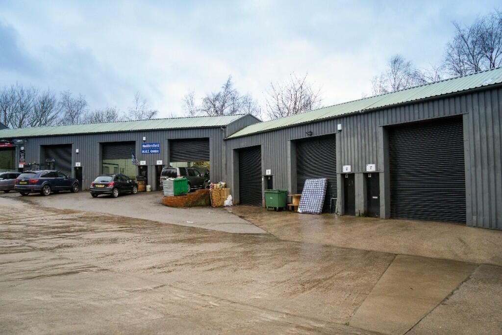 Property photo 2 of 30 Building External 