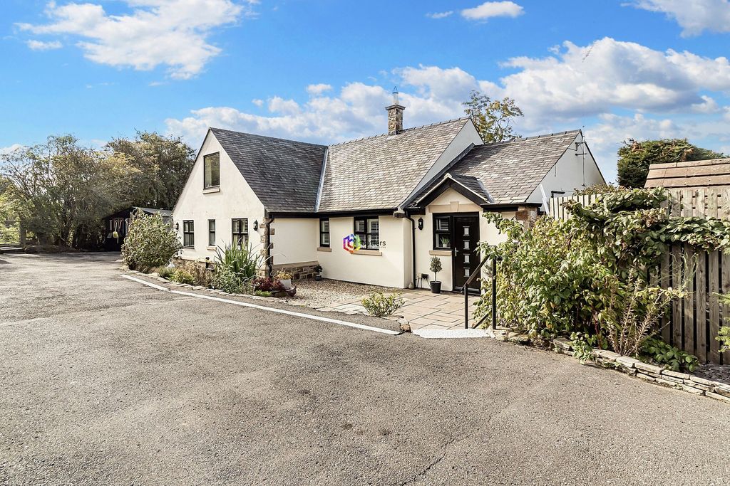 Property photo 1 of 67