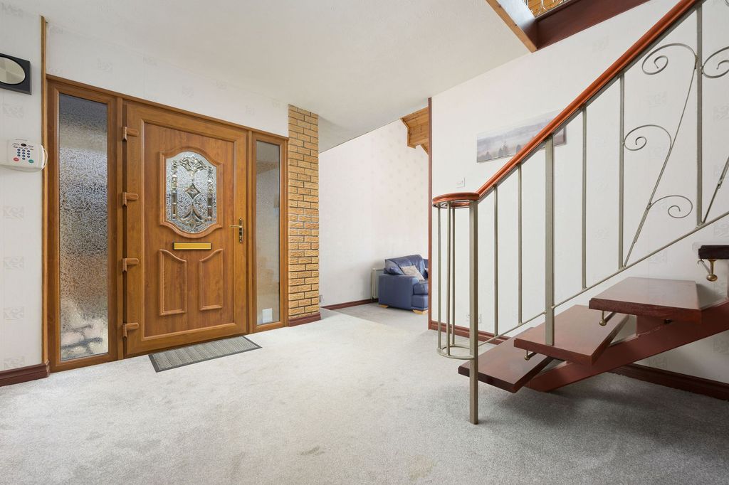 Property photo 2 of 58