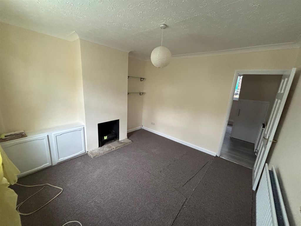 Property photo 3 of 12 Thumbnail_Img_6502.Jpg