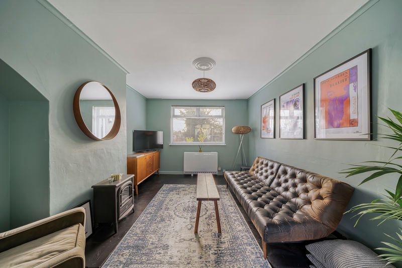 Property photo 2 of 16 Photo 6