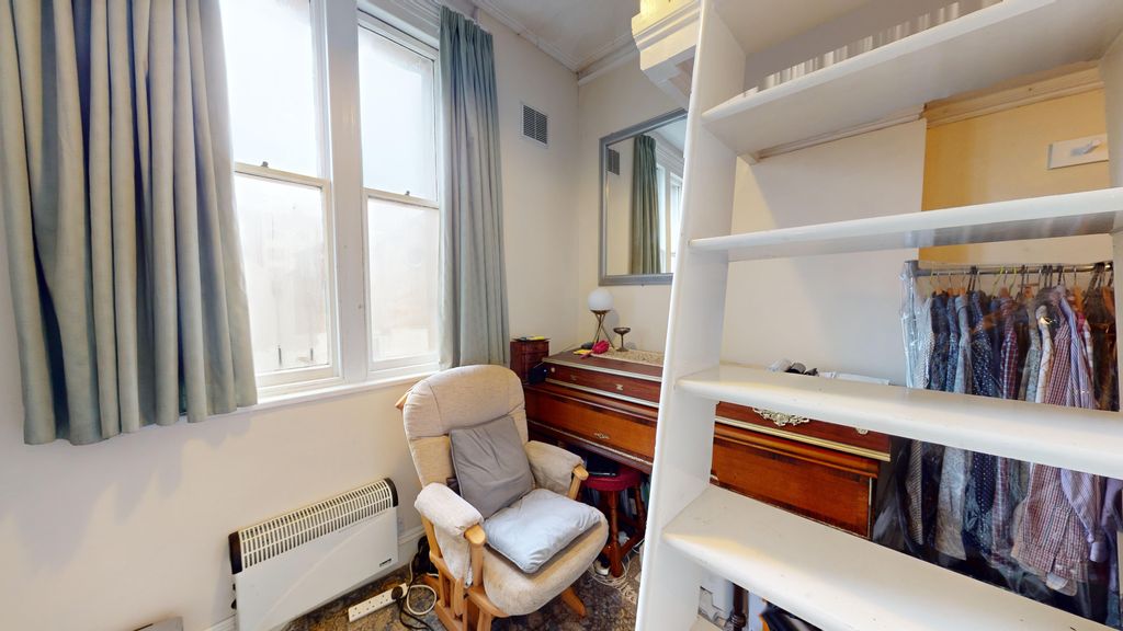 Property photo 2 of 4