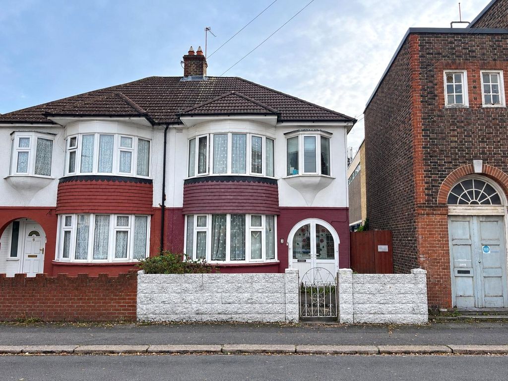 Property photo 2 of 12 Picture No. 21