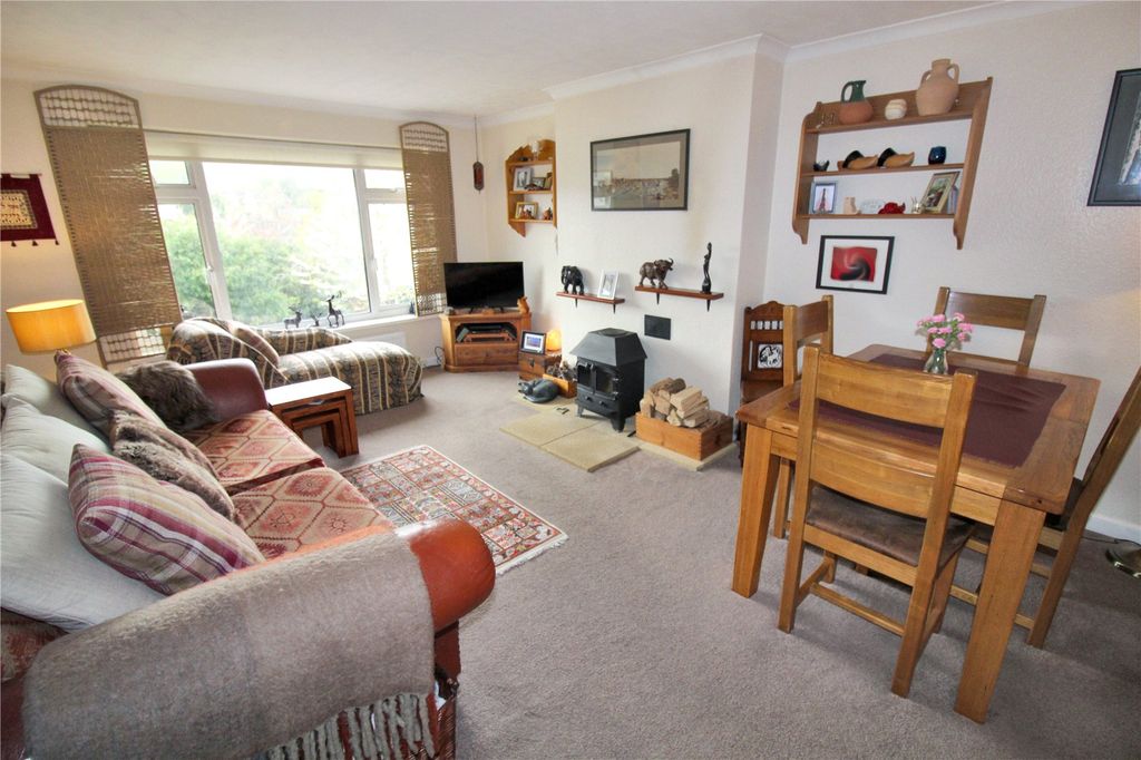 Property photo 3 of 16 Picture No. 02