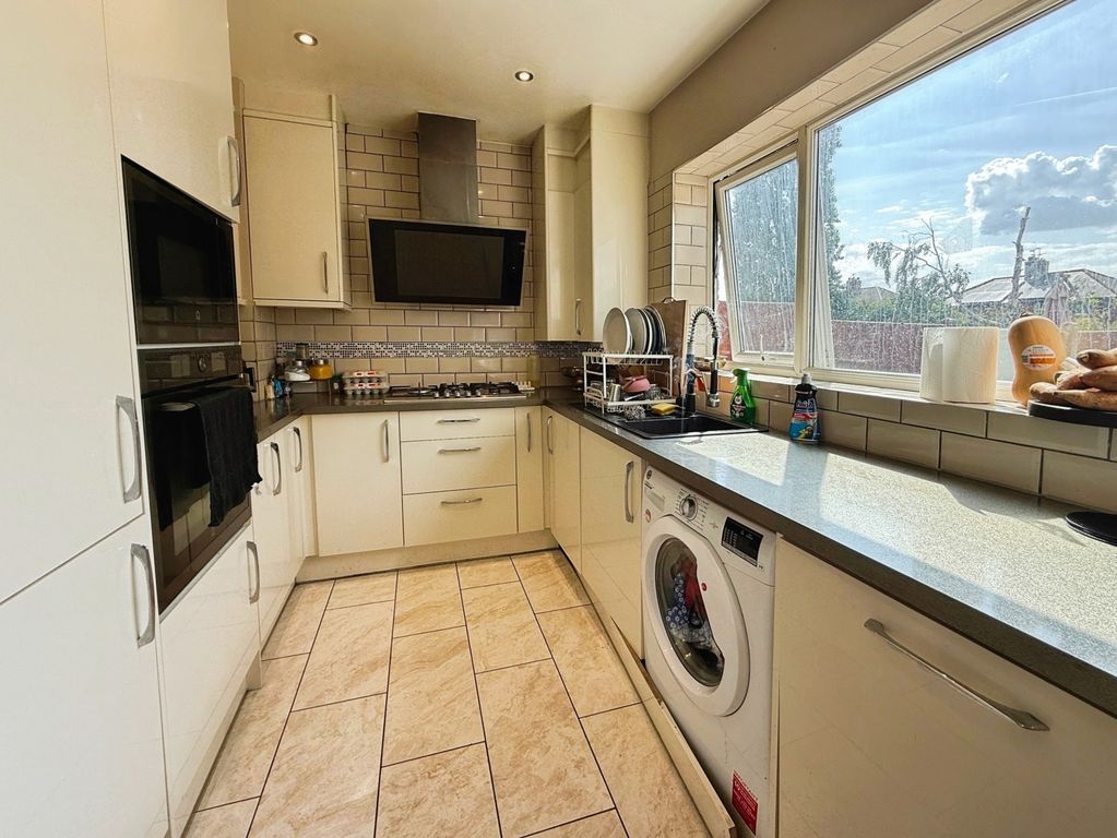 Property photo 3 of 14 Kitchen-Diner