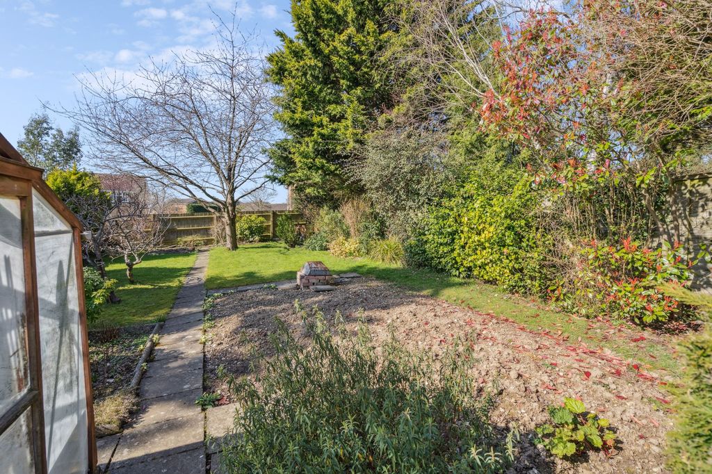 Property photo 3 of 27 Photo 21