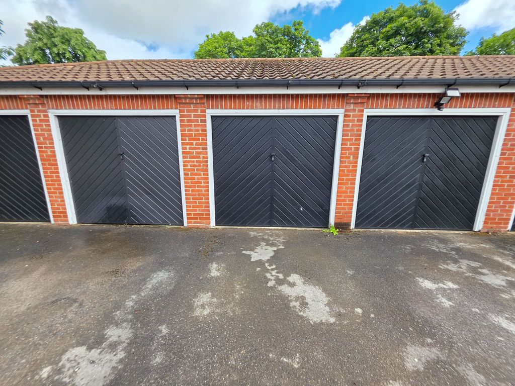 Property photo 3 of 13