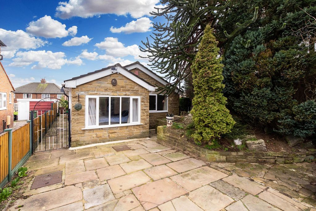 Property photo 1 of 21