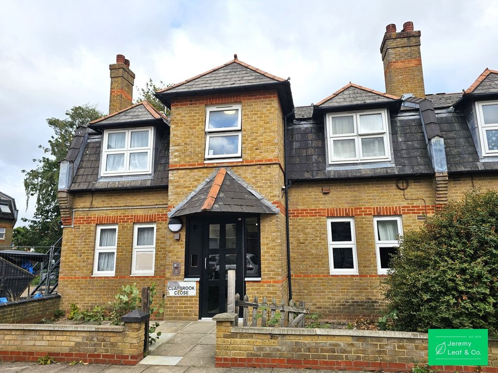 Property photo 1 of 8