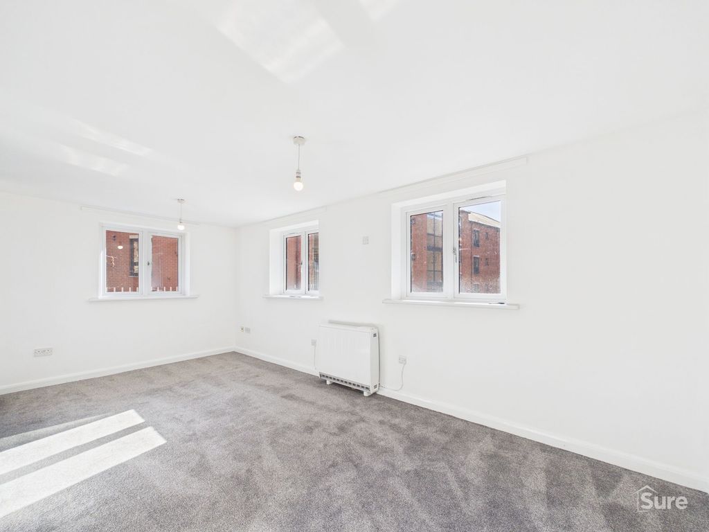 Property photo 3 of 4