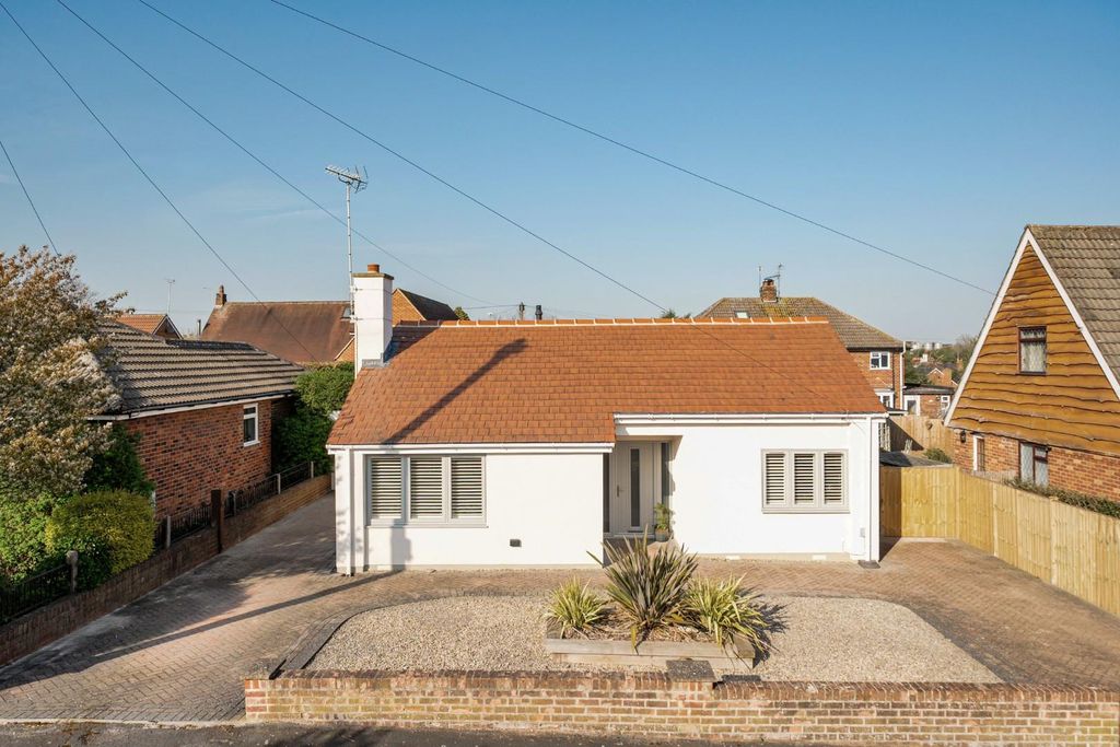 Property photo 1 of 17 1439815-2-69d68B807F38E.Jpg