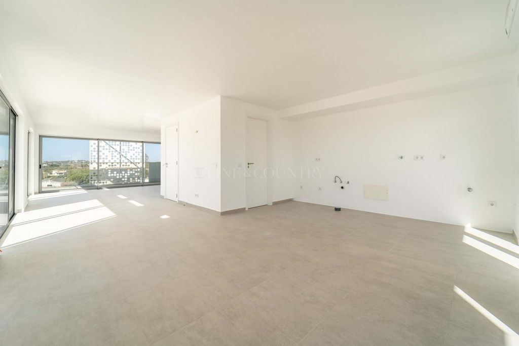 Property photo 3 of 26