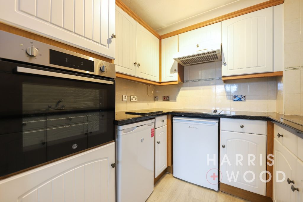 Property photo 2 of 11 5200431