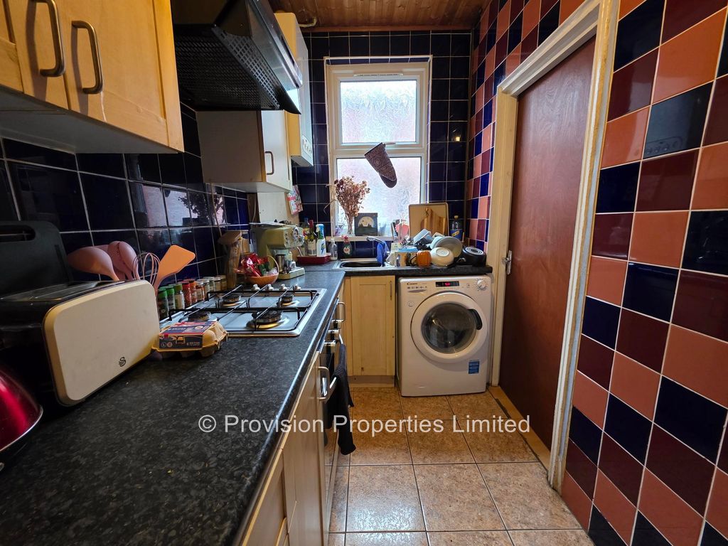 Property photo 3 of 6 Photo