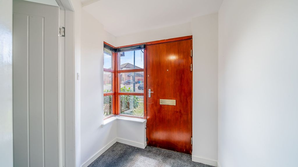 Property photo 2 of 22
