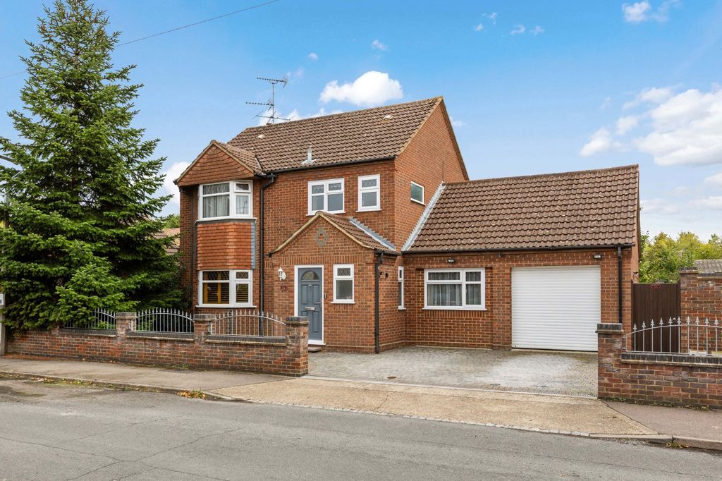 Property photo 1 of 26 Picture No. 32