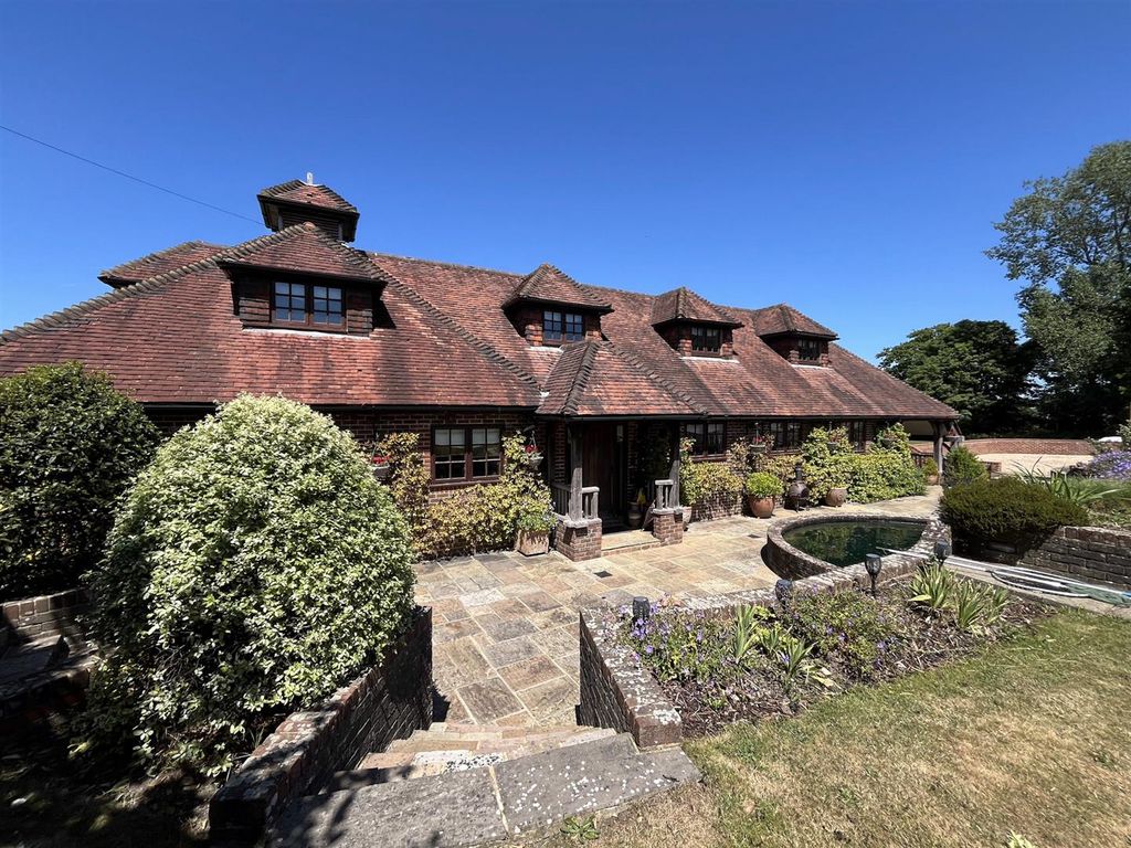 Property photo 1 of 30