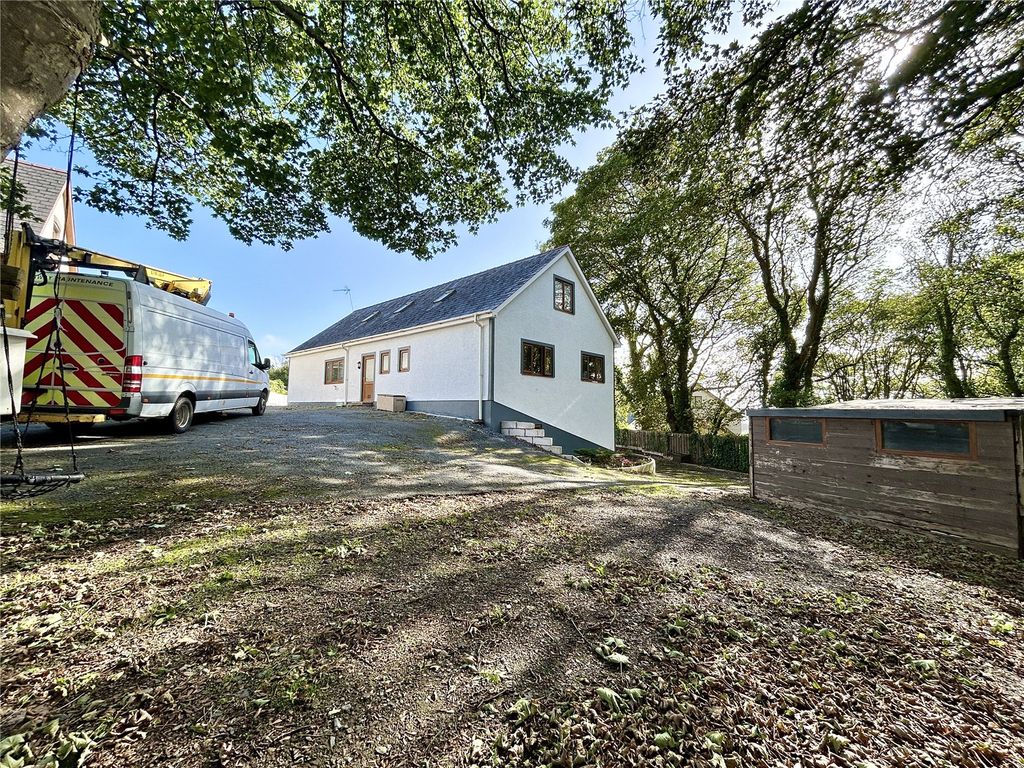 Additional image 6 of 8 bed detached house for saleCastle Hall Drive, Blackbridge, Milford Haven, Pembrokeshire SA73