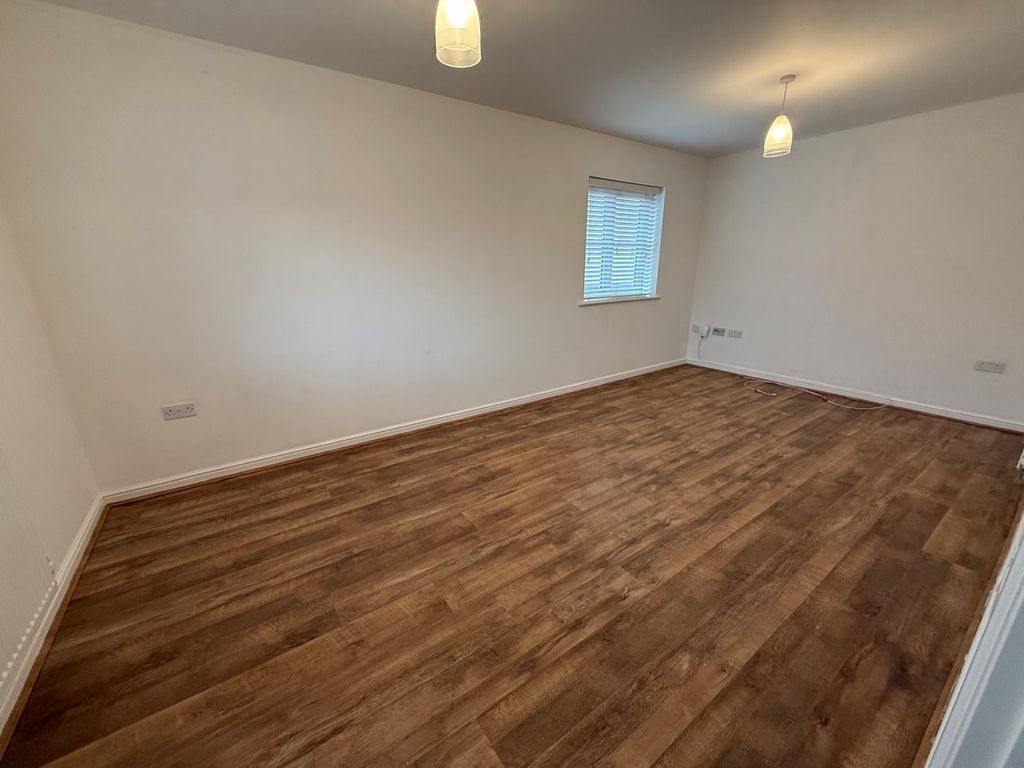 Property photo 3 of 19 Not Specified