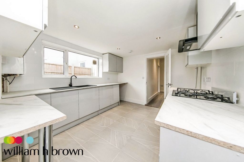 Property photo 3 of 13 Image