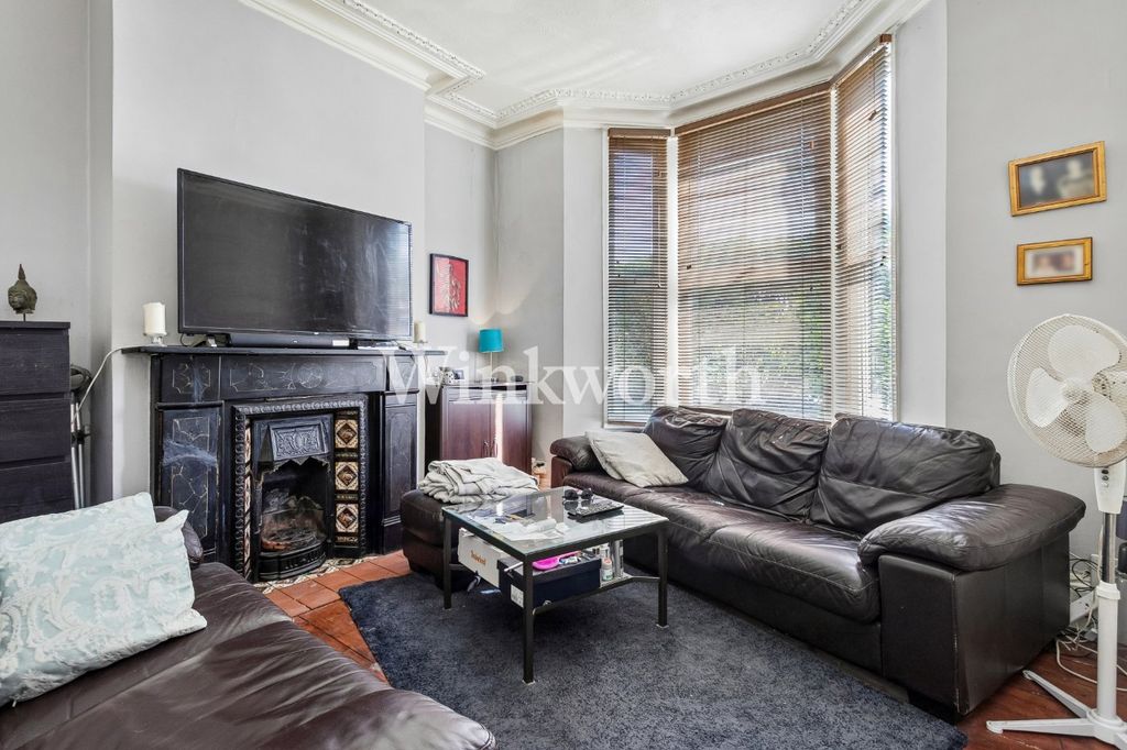 Property photo 2 of 15 Picture No. 05
