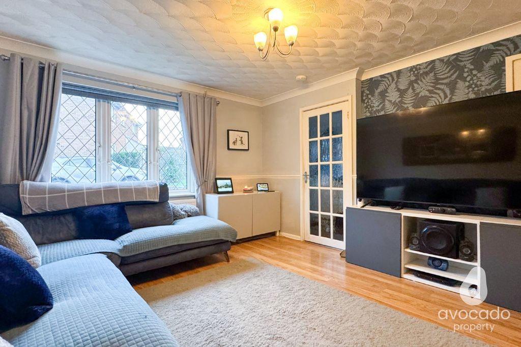 Property photo 3 of 21 4783365