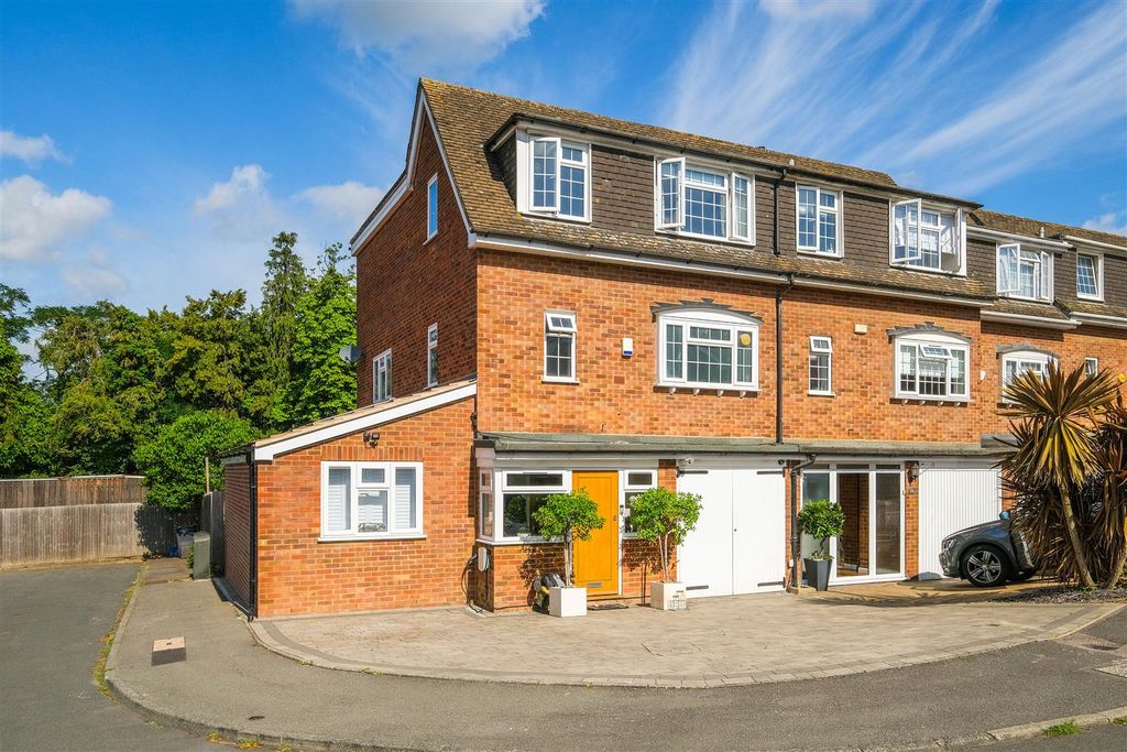 Property photo 1 of 37 1