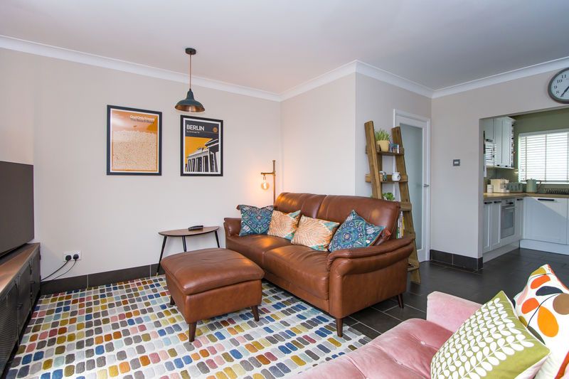 Additional image 4 of 2 bed flat for saleAlbany Court, Beach Road, Penarth CF64