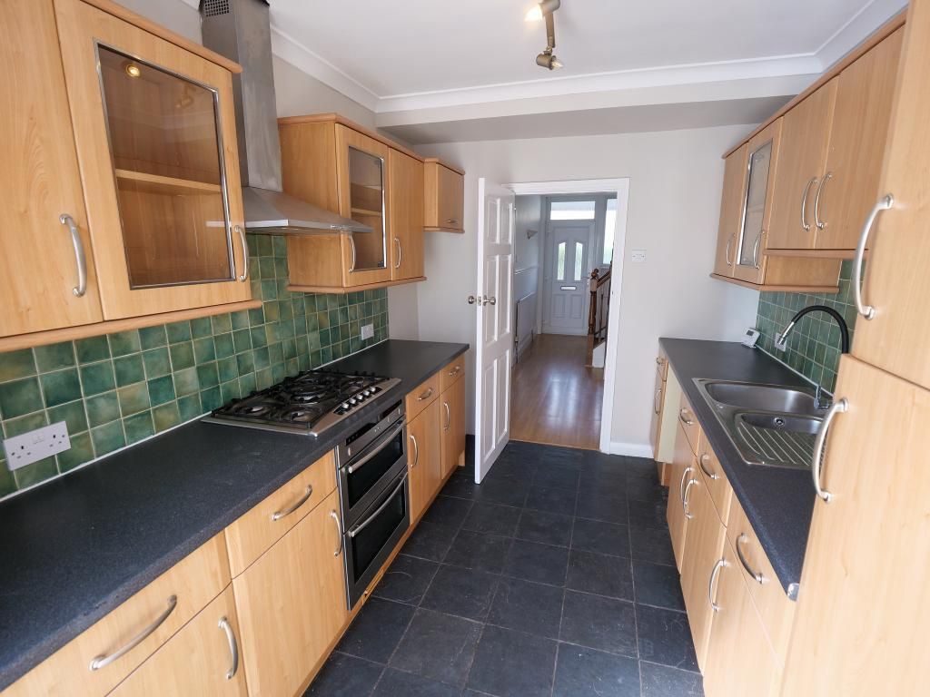 Property photo 3 of 14 Kitchen