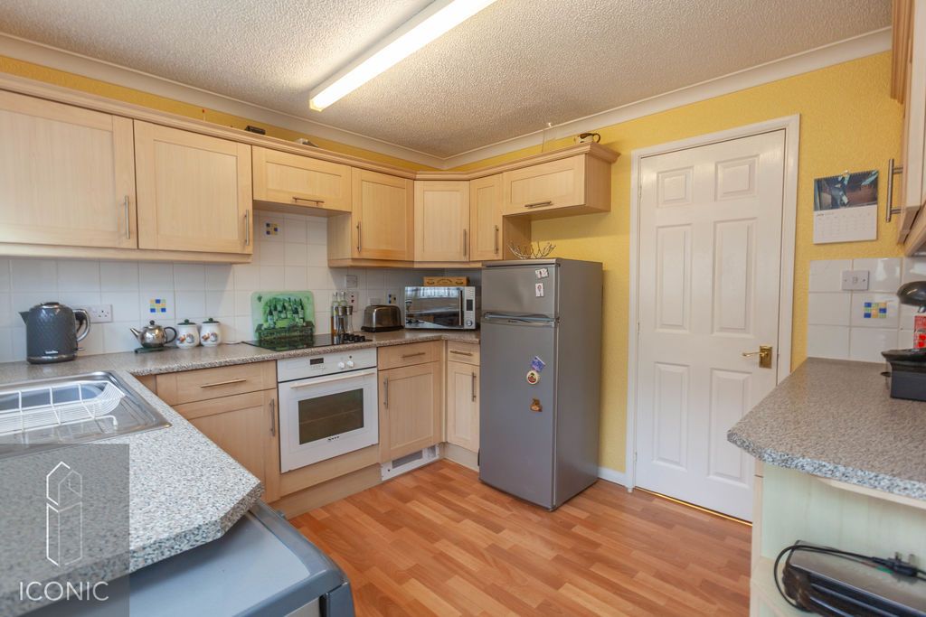 Property photo 3 of 11 Photo 3