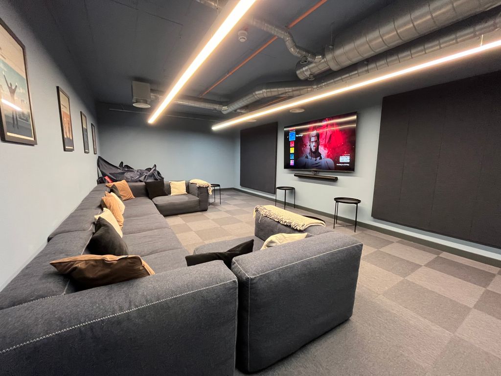 Property photo 2 of 15 Image