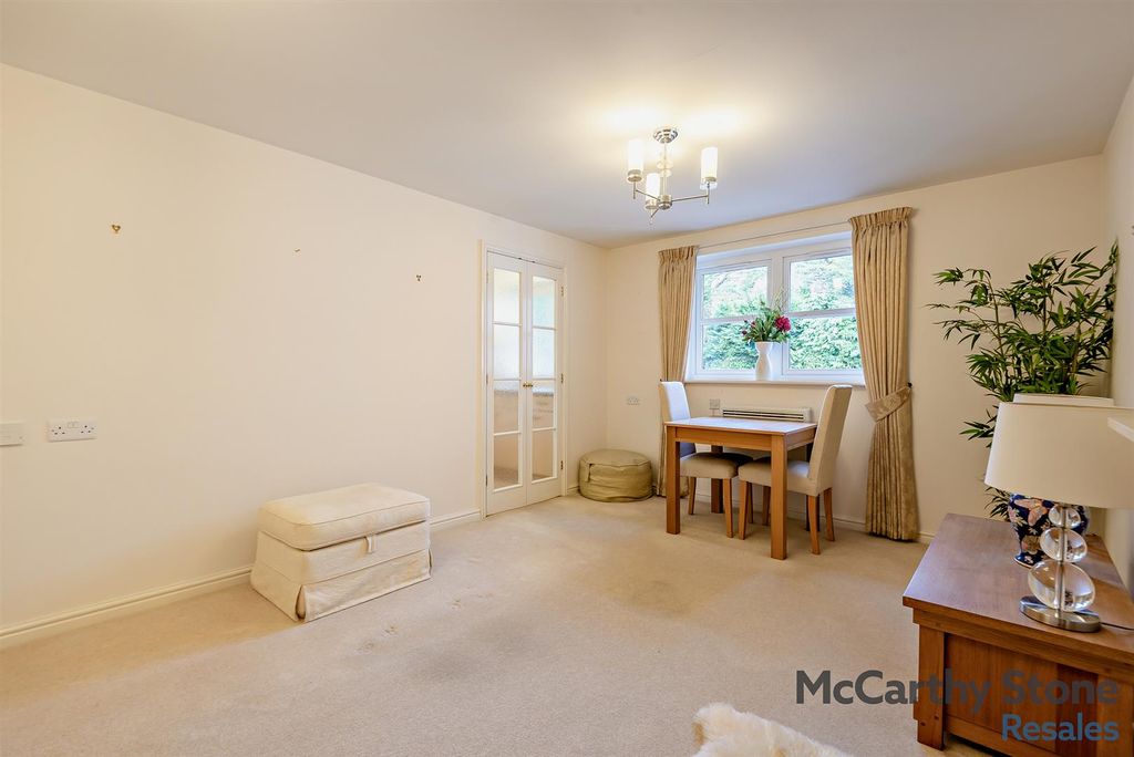 Additional image 6 of 1 bed flat for saleRadford Court, Tower Road, Liphook GU30