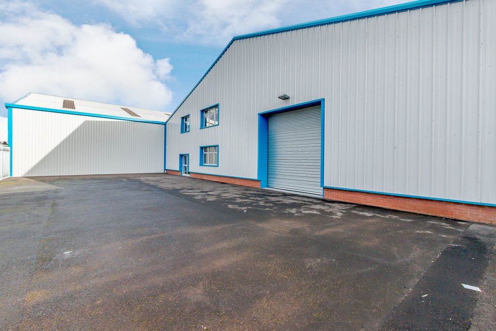 Property photo 2 of 6