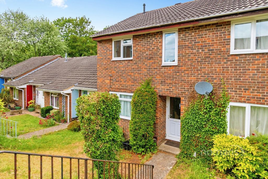 Property photo 1 of 11 Pbox-Img.Jpg