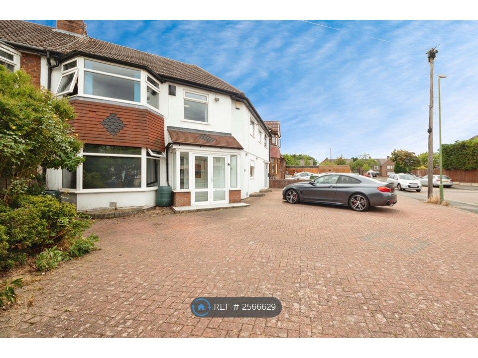 Property photo 2 of 21