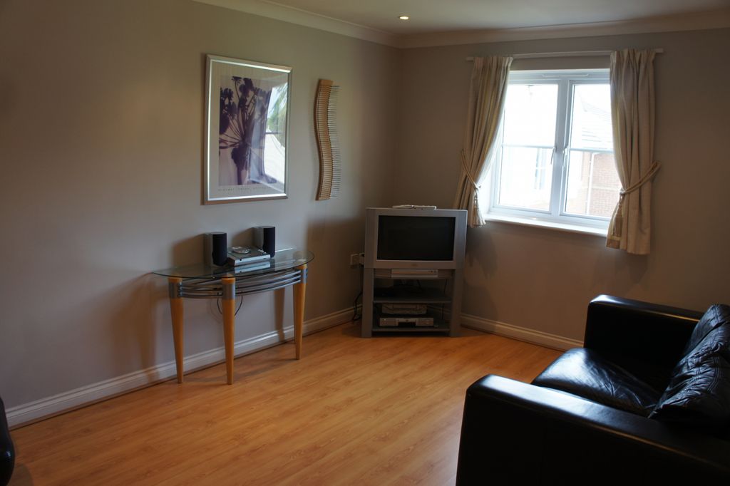 Property photo 2 of 8 Gallery