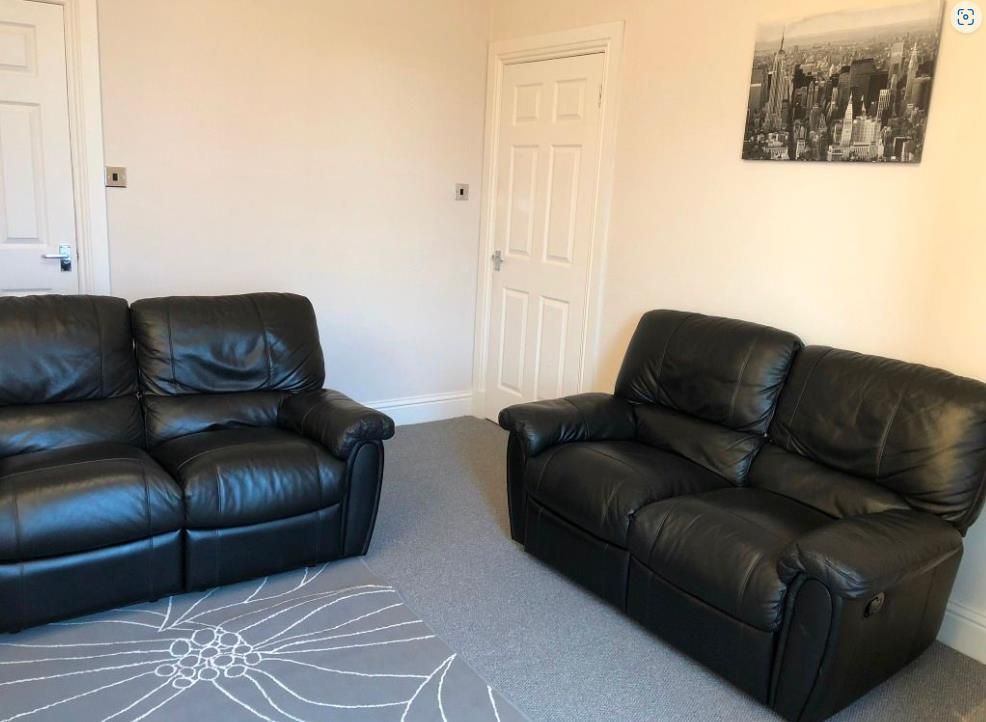 Property photo 3 of 12