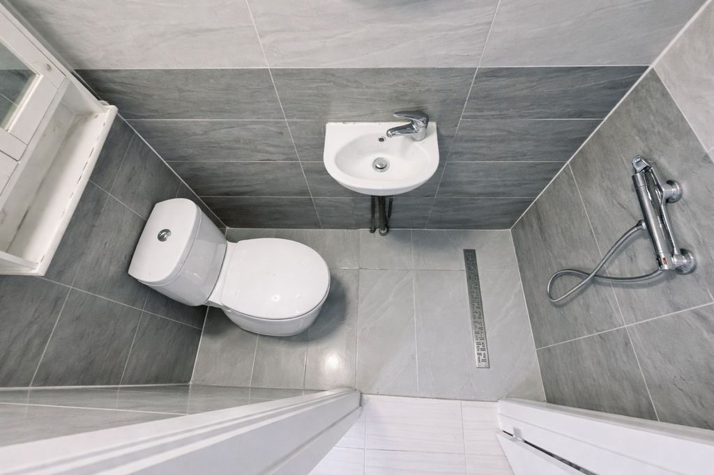 Property photo 3 of 14 Downstairs WC