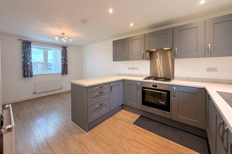 Property photo 2 of 28 Kitchen/ Dining Room