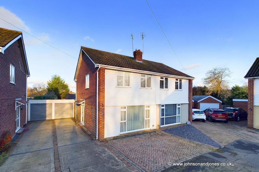 Property photo 1 of 16 1 Front.Jpg