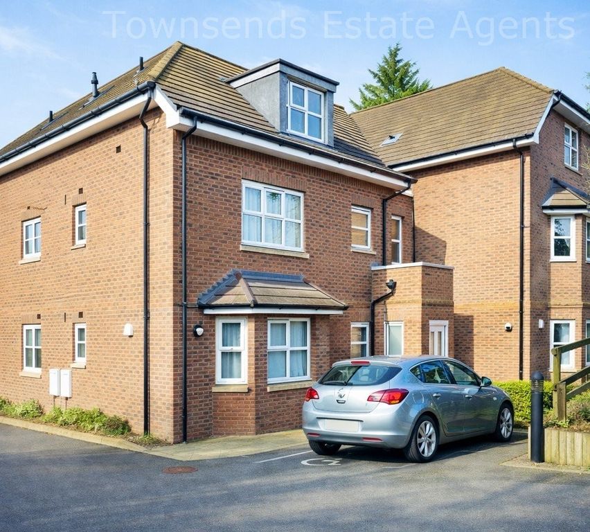 Property photo 1 of 12