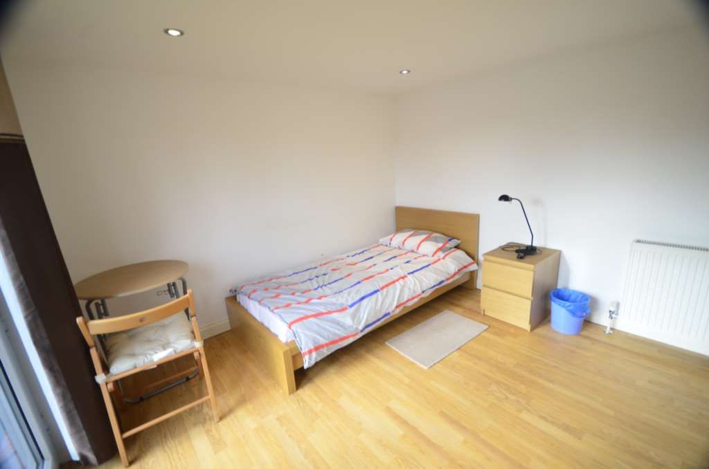 Property photo 3 of 5