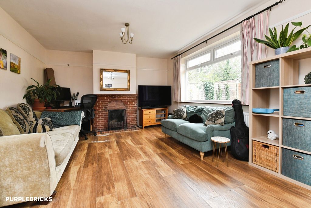 Property photo 3 of 16