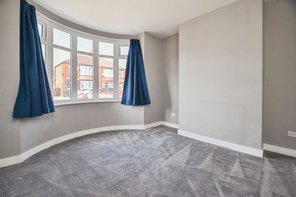 Property photo 3 of 14 Reception Room