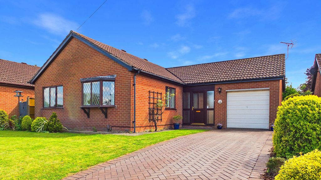 Property photo 2 of 15