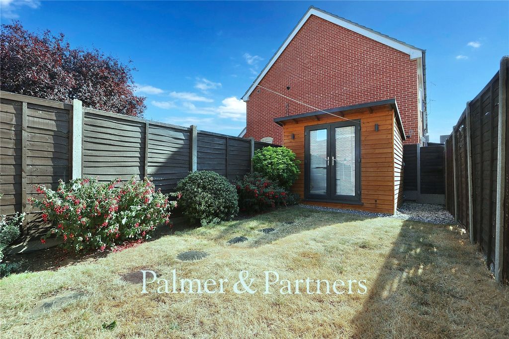 Property photo 2 of 20 Picture No. 05