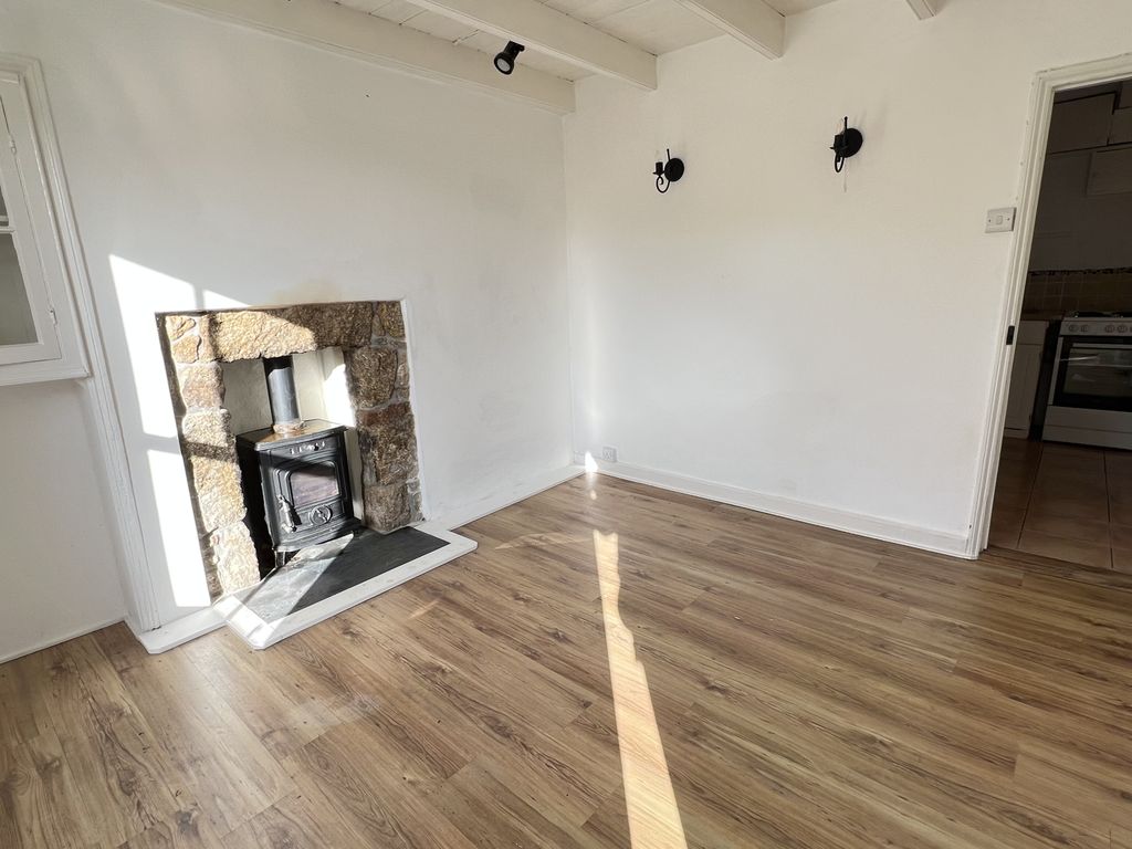 Property photo 3 of 11 Gallery