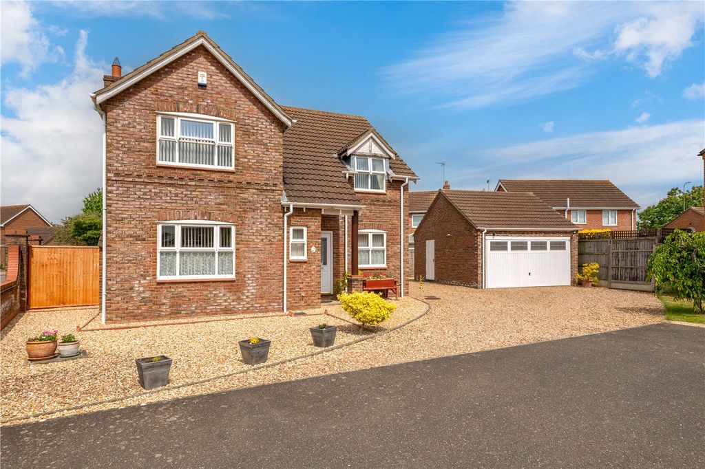 Property photo 1 of 19 Picture No. 04