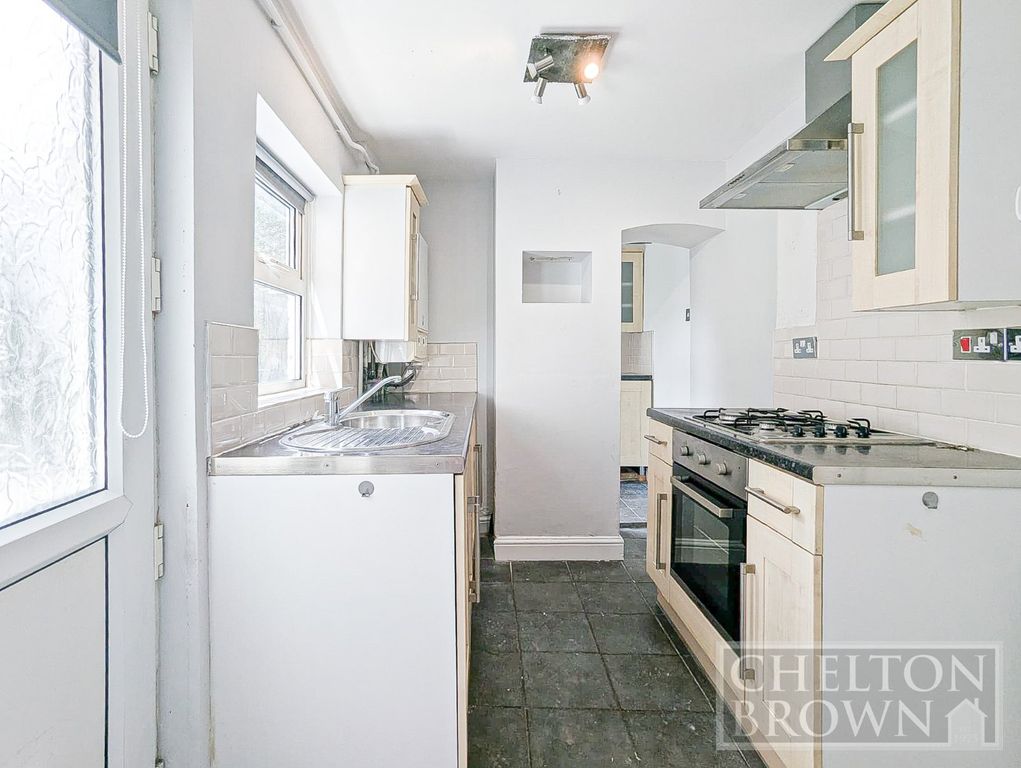 Property photo 2 of 24 Kitchen