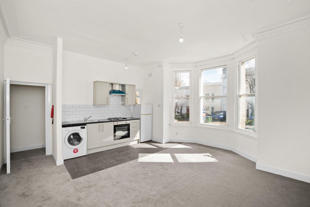 Property photo 1 of 13 Kitchen
